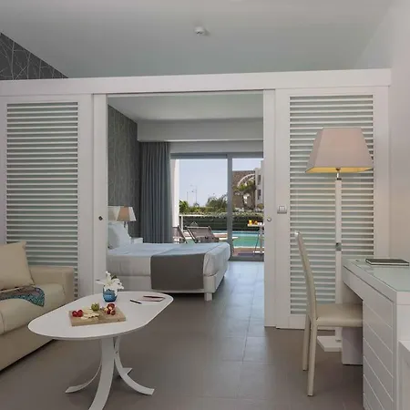 Resort Princess Andriana & - Ultra 5*